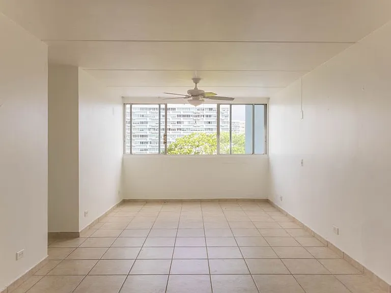 Calle Eider 701 Cond Almendros Plaza 1 Apt 608 — Photo 2