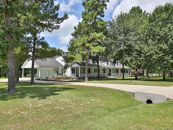2nd image of 25607 Bridle Creek Dr N
