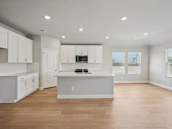 519 Stagg St, McKinney, TX 75069