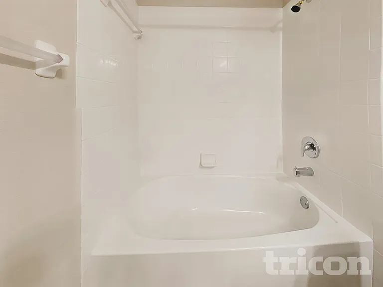505 Interlock St — Photo 15