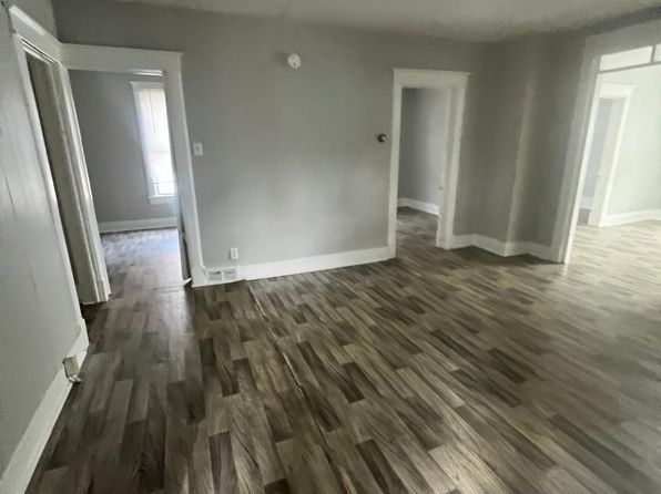 269 W Main St #1