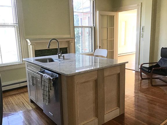 3rd image of 120 Olney St #1A