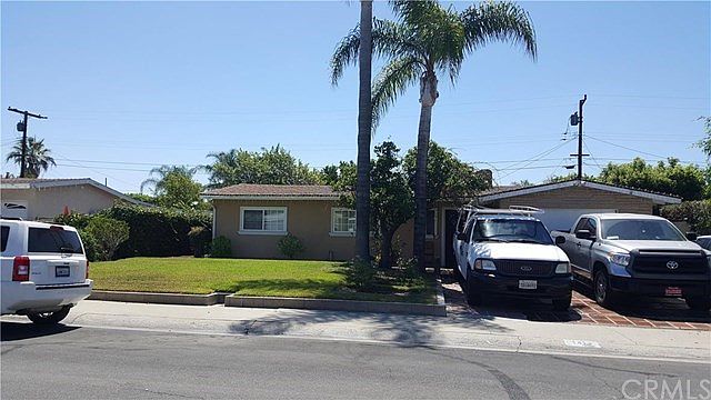 2nd image of 1414 E Florida Pl