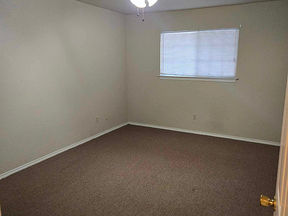 5th image of 421 Jackson St APT 3