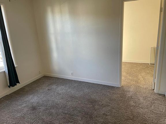 2nd image of 120 Jefferson St #4