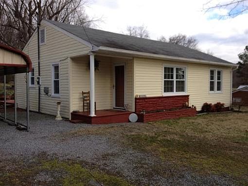 1st image of 304 Ross Cir