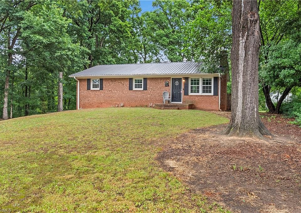 1st image of 214 N Charles Dr