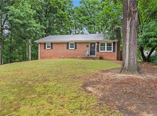 214 N Charles Dr, Winston Salem, NC 27107