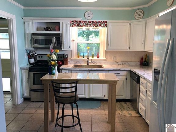 5th image of 261 Navaho Dr