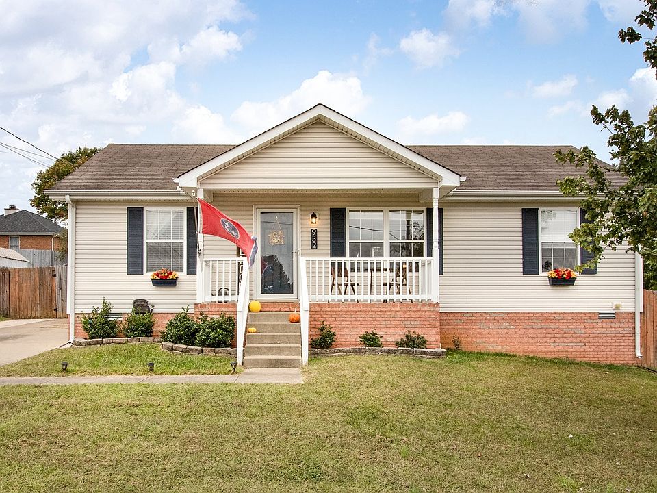 1st image of 932 Lindsey Dr