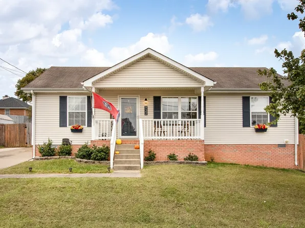 932 Lindsey Dr, Clarksville, TN 37042