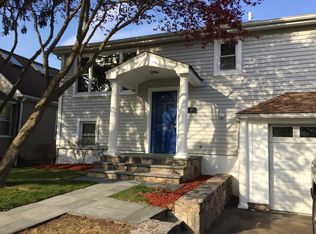 4 Harding St, Norwalk, CT 06854