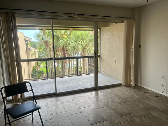 3rd image of 588 Orange Dr APT 133