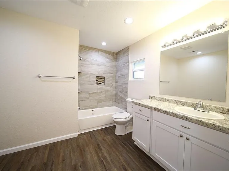 521 Ohio Ave — Photo 11