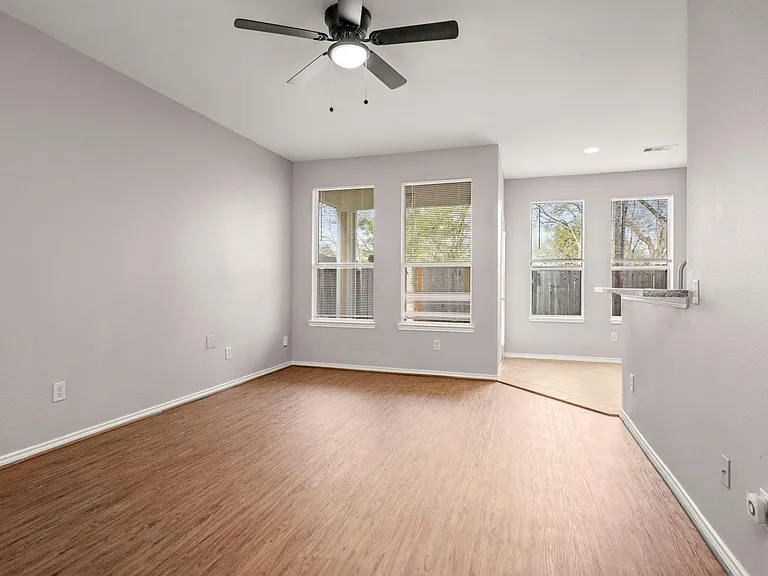 16546 Pentonshire Ln — Photo 5