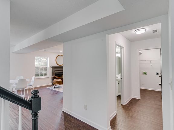 5th image of 4317 Walnut Creek Dr