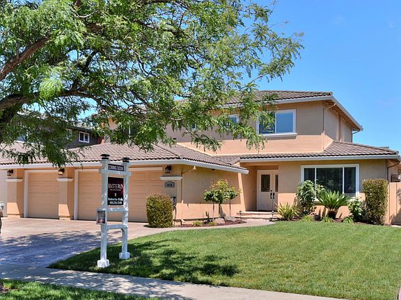 3rd image of 5058 Glouchester Ct