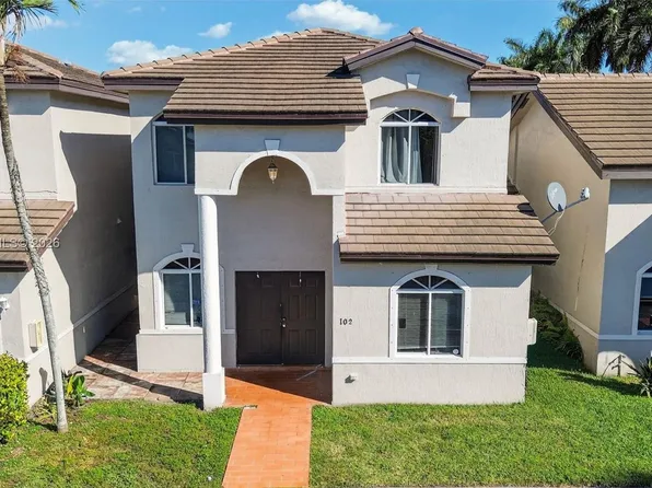 18615 NW 84th Pl, Hialeah, FL