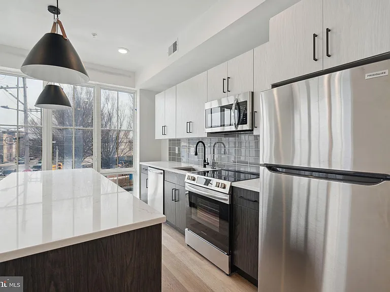 1828 Frankford Ave #303 — Photo 7