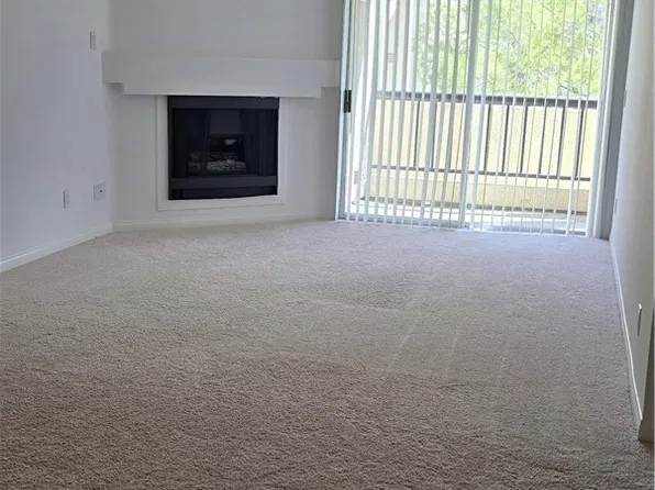 21520 Burbank Blvd APT 201, Woodland Hills, CA 91367