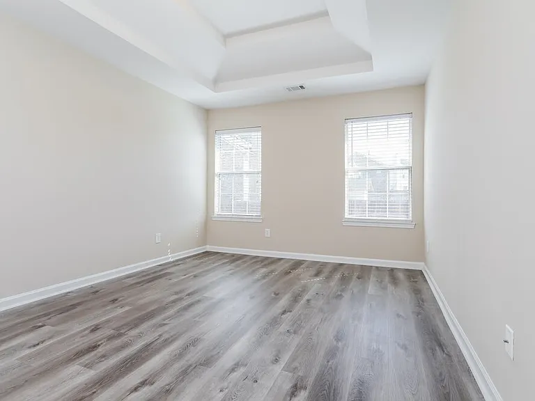 3752 Sunbridge Dr — Photo 9
