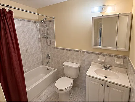3 bed, $3,000 — Photo 3