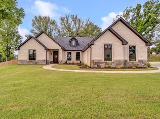 12109 Oak Grove Dr, Tyler, TX 75706
