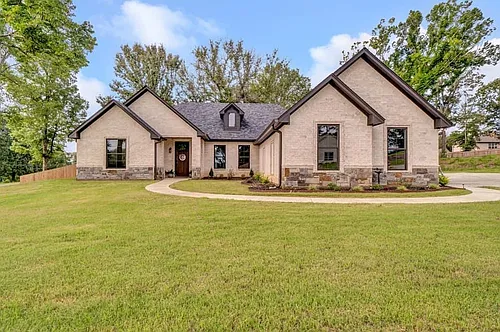 12109 Oak Grove Dr Photo 1