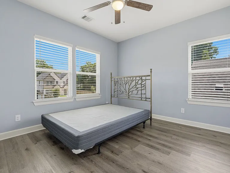8419 Observatory St — Photo 20