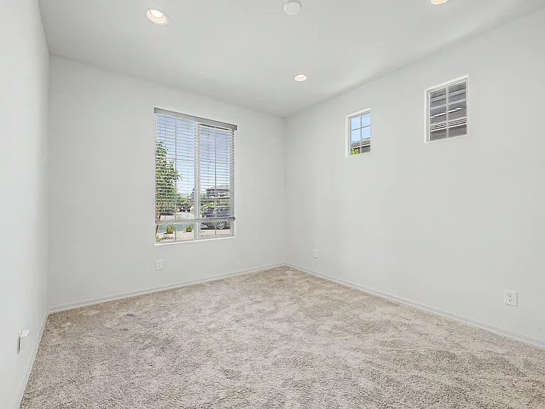 25552 S 230th St — Photo 29