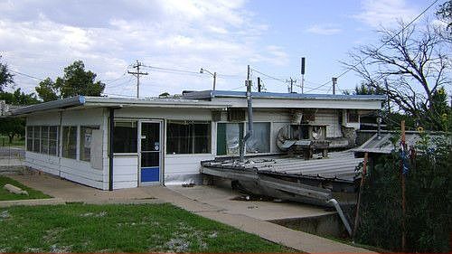 2nd image of 2020 S Robinson Ave