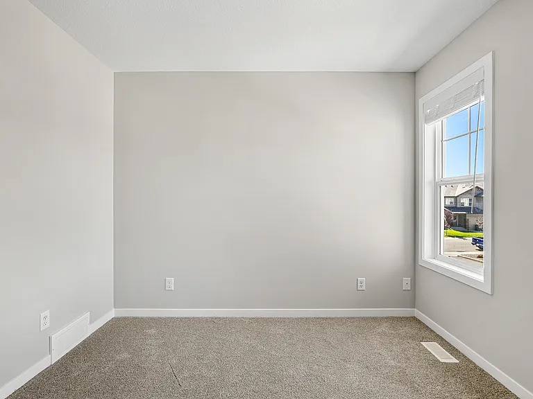 320 Heartland Cres — Photo 27