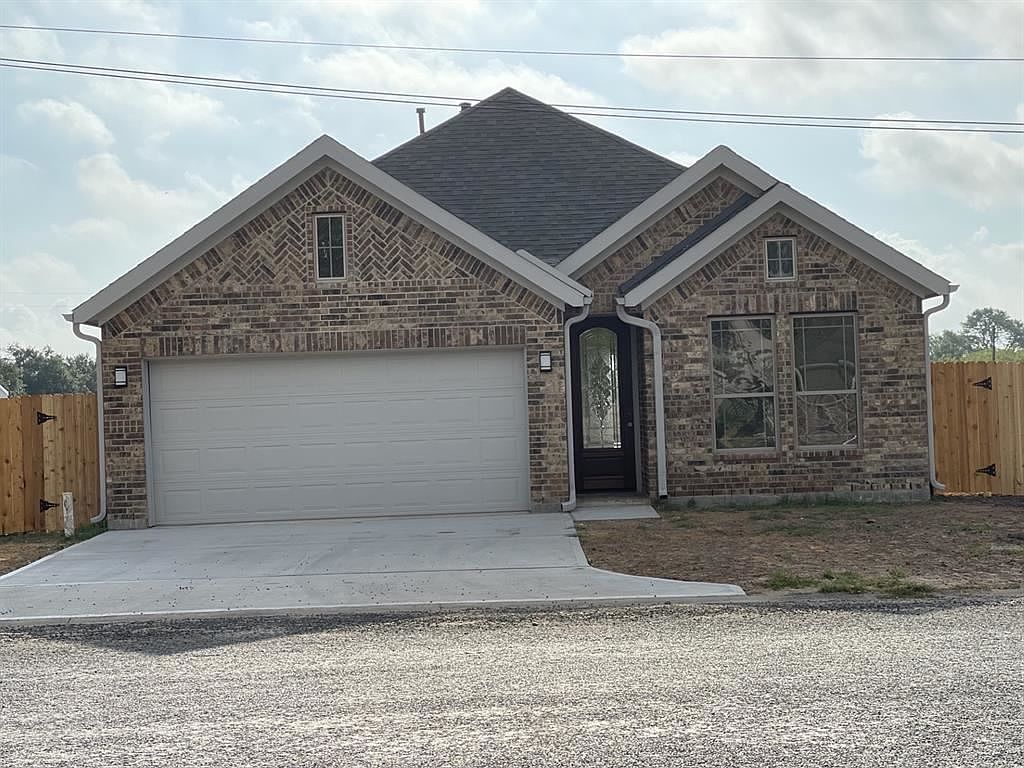 204 S East St, Weimar, TX 78962 Zillow
