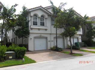 3131 Laurel Ridge Cir, Riviera Beach, FL 33404