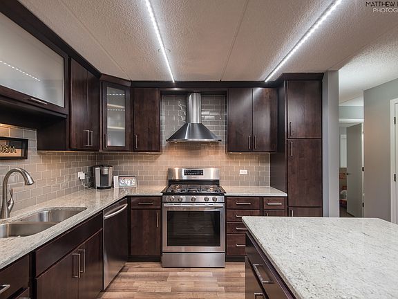 3rd image of 6050 W Eastwood Ave APT 206