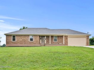 1018 Farmaway Dr, Bardstown, KY 40004