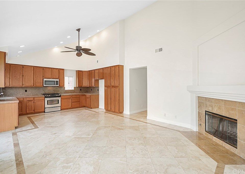 1st image of 221 Cabrillo St #B