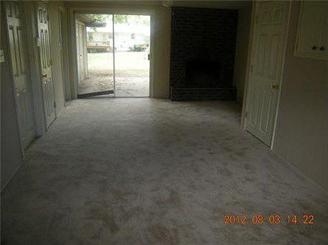 4th image of 2418 N 82nd Ter