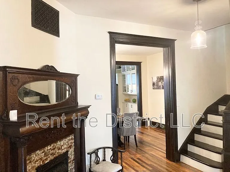 37 Rhode Island Ave NW — Photo 4