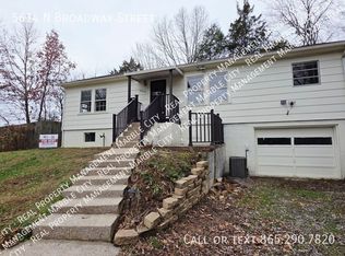 5614 N Broadway St, Knoxville, TN 37918