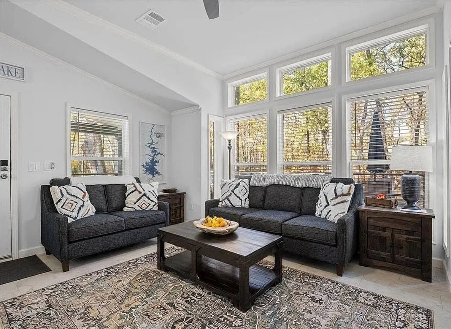 2 bed, 2.0 bath, $2,990 — Photo 2