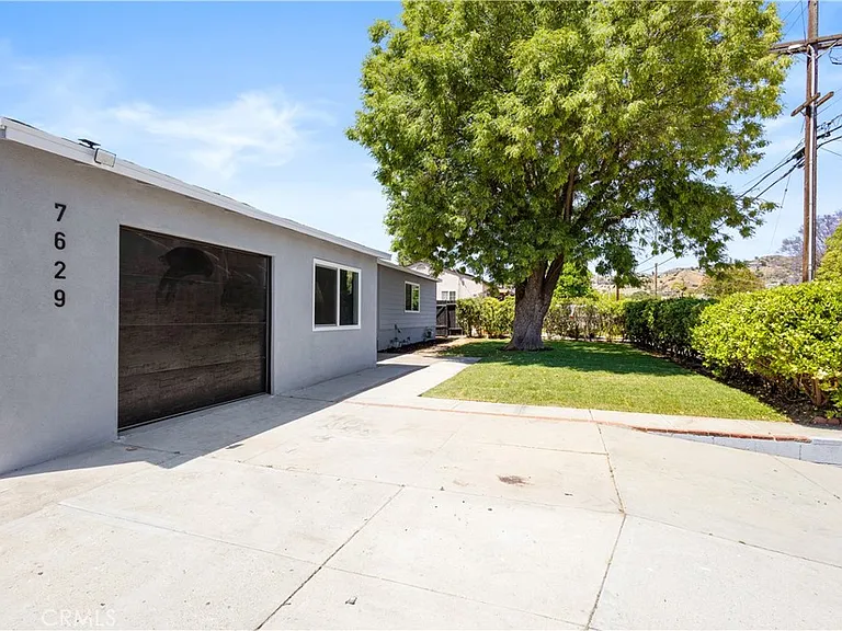 7629 Arcola Ave — Photo 3