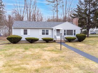 18 Eastman Dr, Hampstead, NH 03841