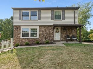 1935 Hertford Dr, South Park, PA 15129
