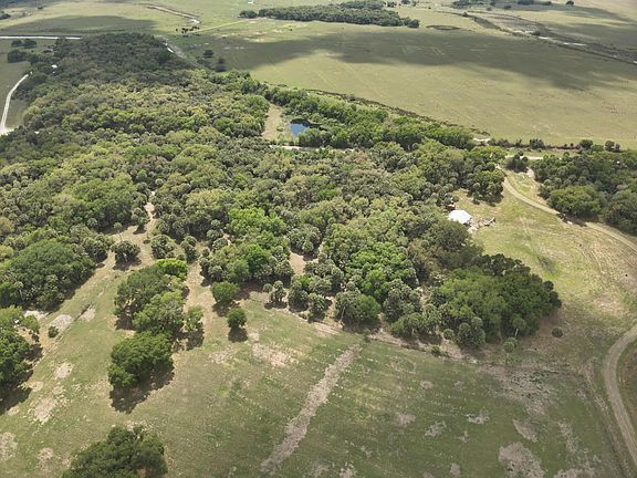 4th image of 1002 Bankers Road