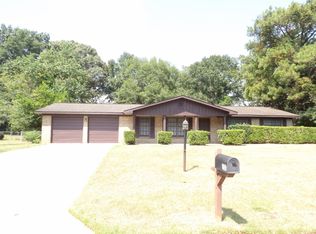 109 Victoria Dr, Enterprise, AL 36330