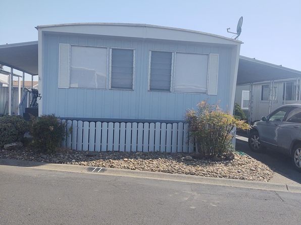 77 Heliotrope St