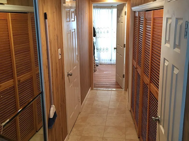 1114 W Oxford St — Photo 11