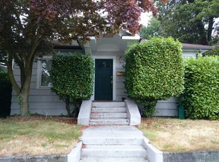 2208 N 65th St, Seattle, WA 98103