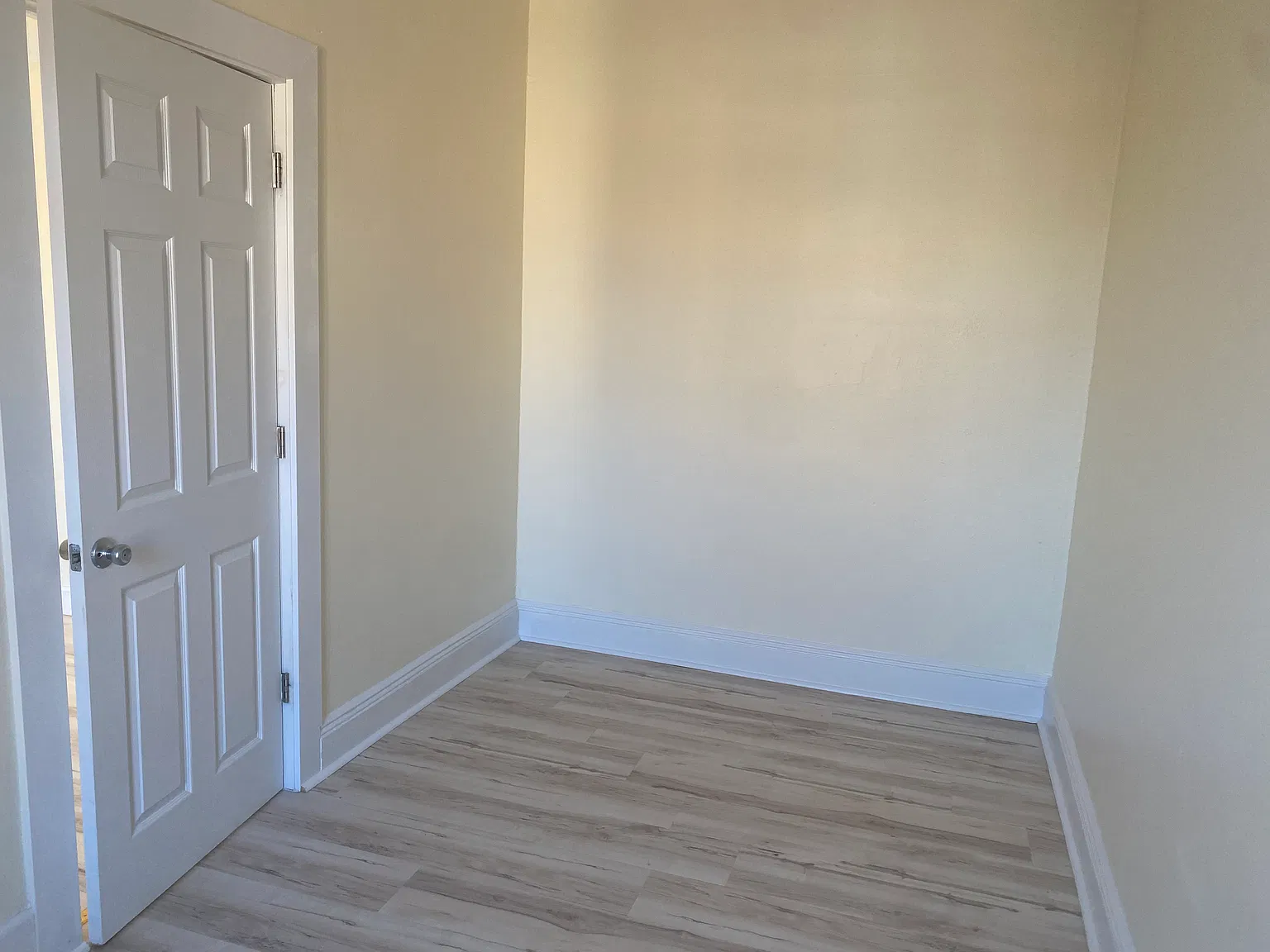 3 bed, 925 sqft, $2,595 — Photo 4